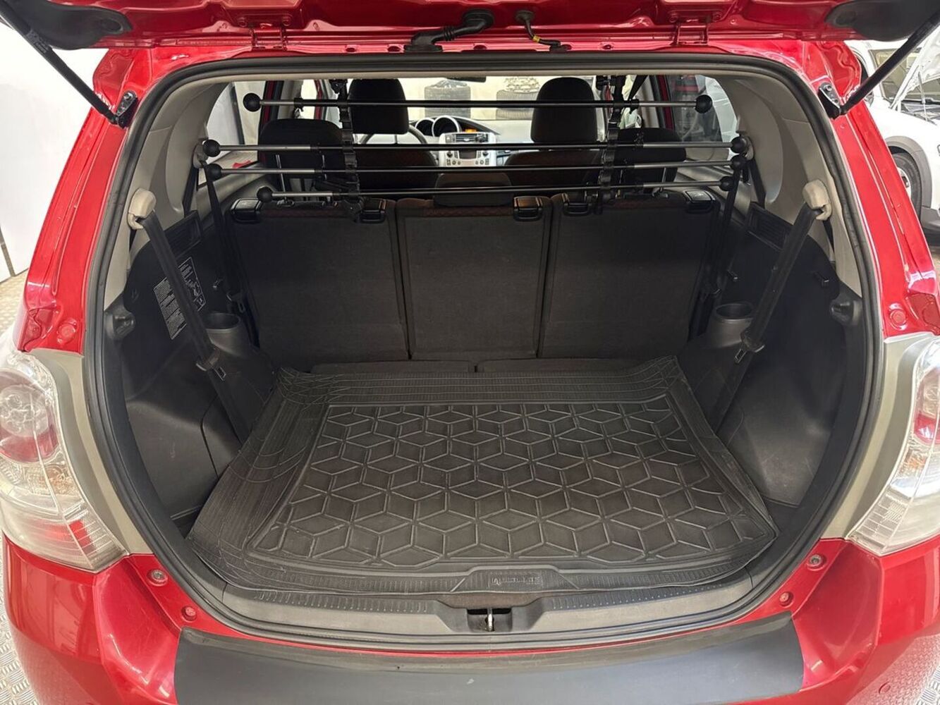 Toyota Verso vaihtoauto