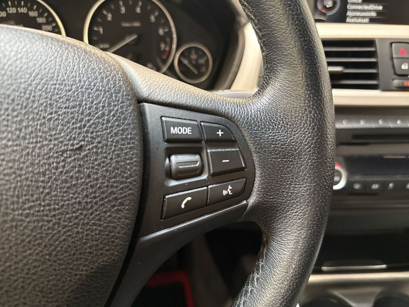 BMW 320 vaihtoauto