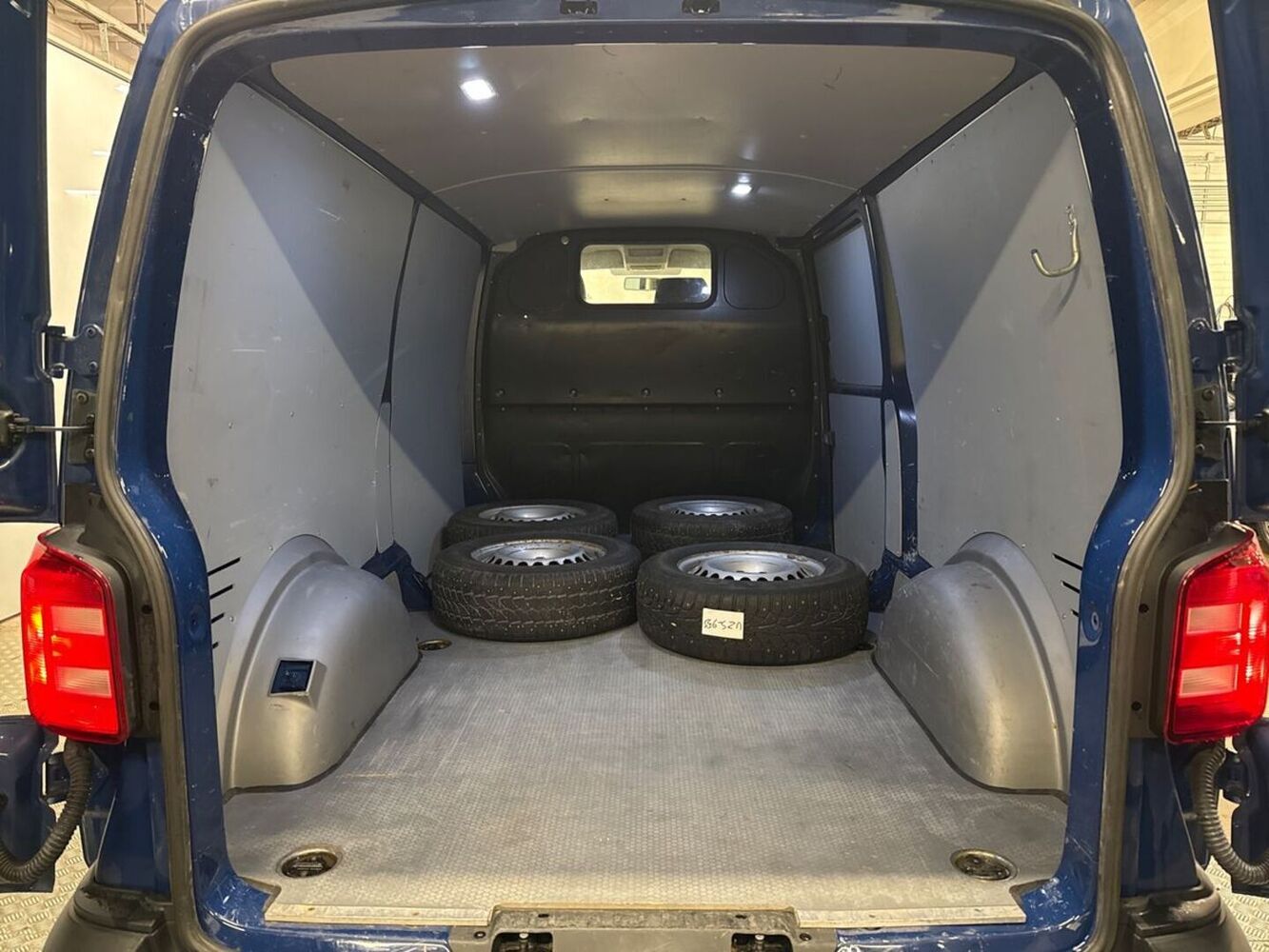 Volkswagen Transporter vaihtoauto