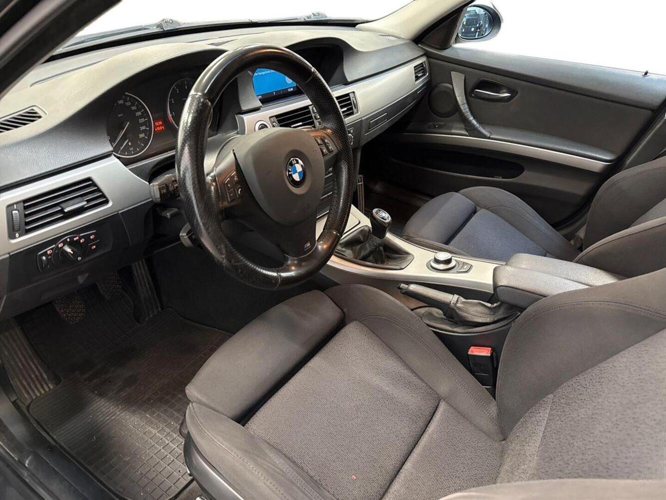 BMW 320 vaihtoauto