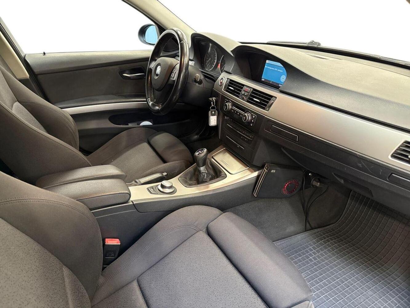 BMW 320 vaihtoauto
