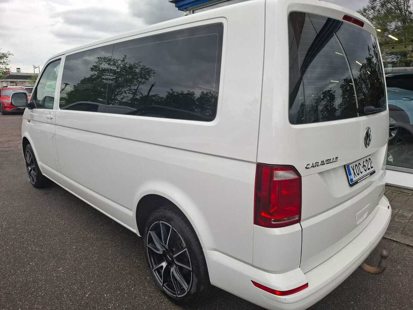 Volkswagen Caravelle vaihtoauto