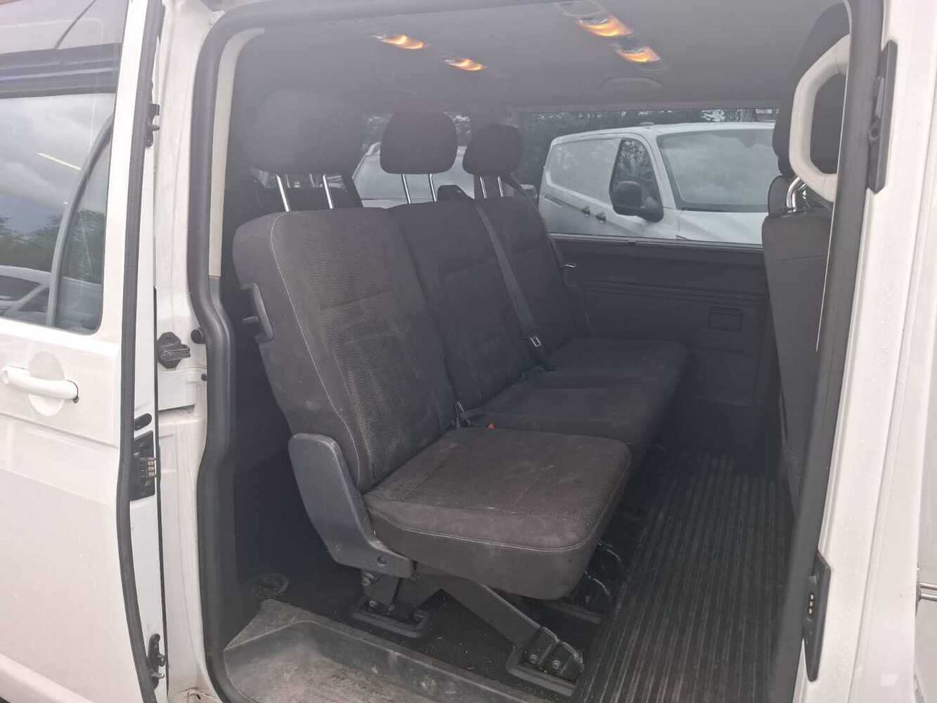 Volkswagen Caravelle vaihtoauto