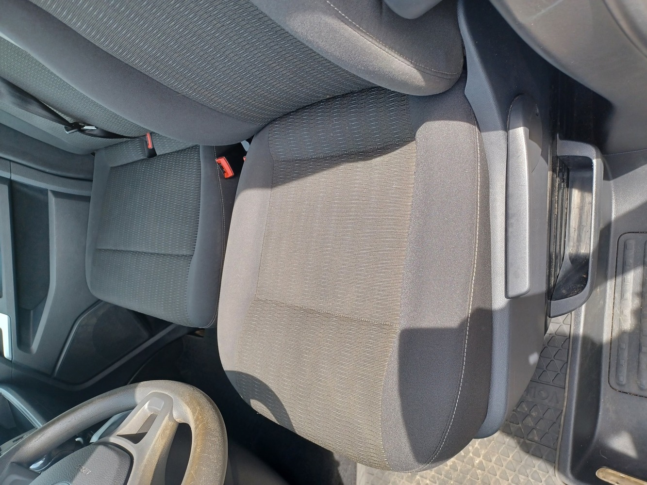 Volkswagen Caravelle vaihtoauto