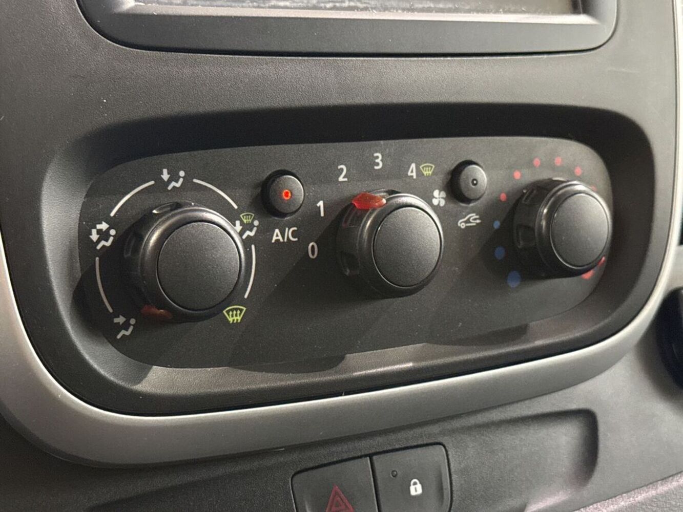 Renault Trafic vaihtoauto