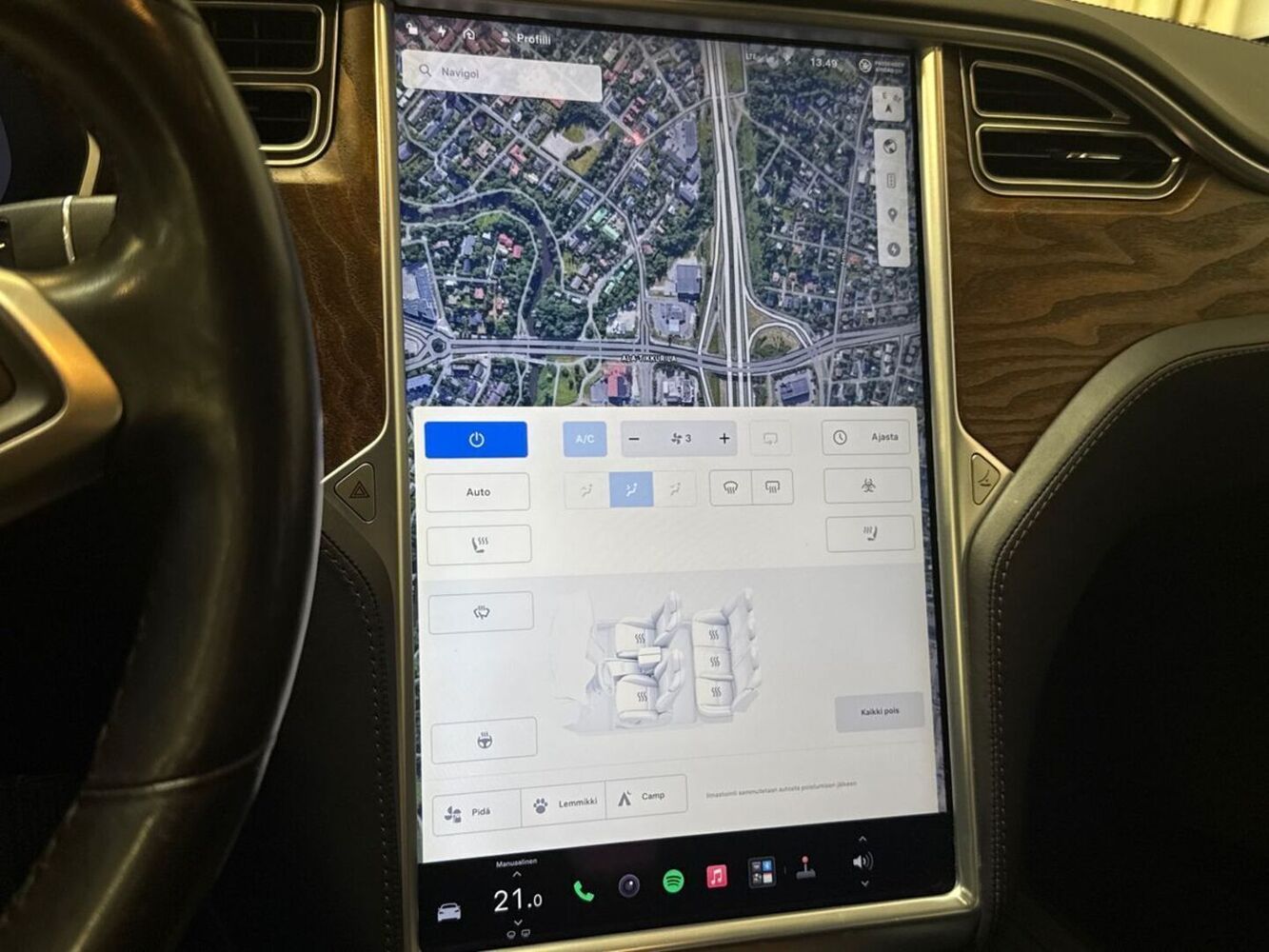 Tesla Model S vaihtoauto