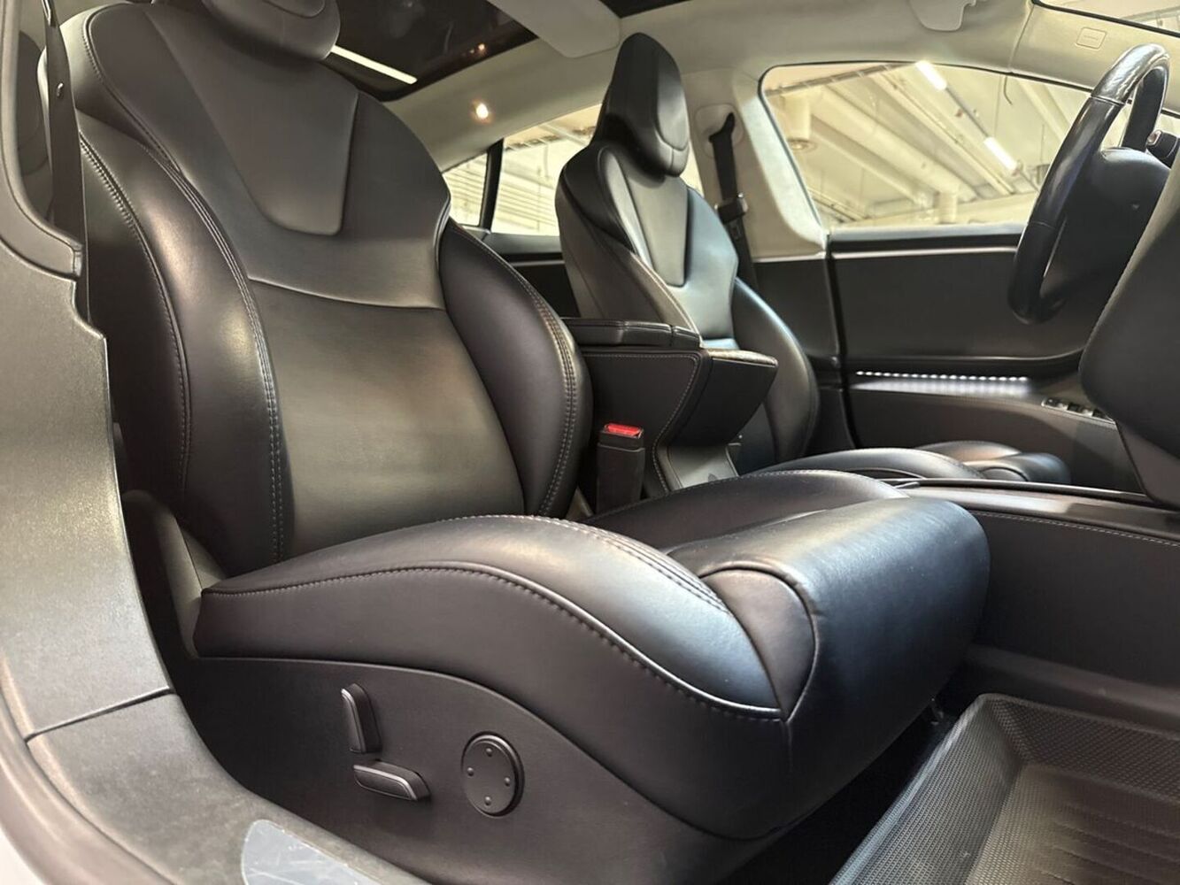 Tesla Model S vaihtoauto