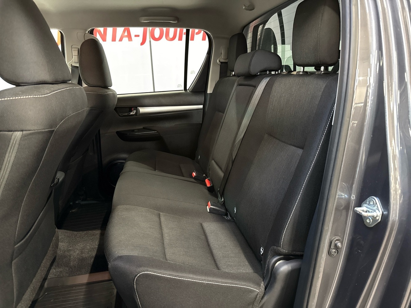 Toyota Hilux vaihtoauto