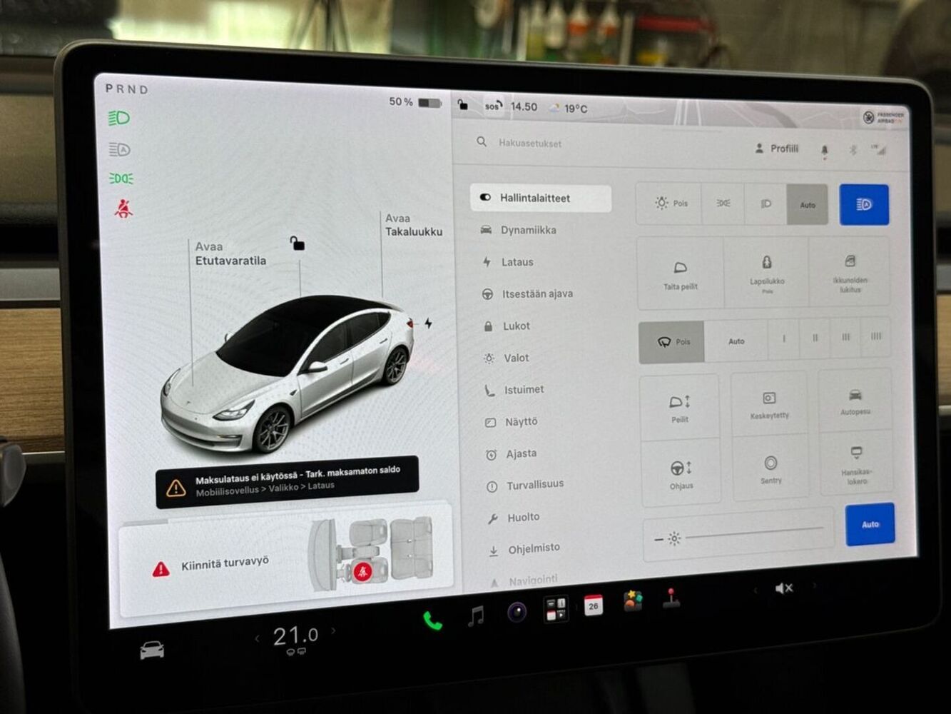 Tesla Model 3 vaihtoauto