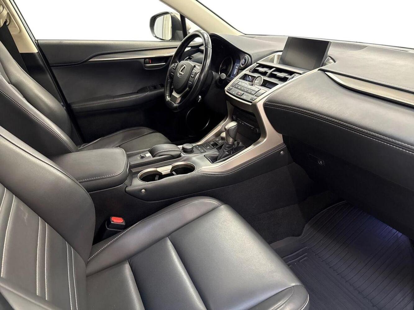 Lexus NX vaihtoauto