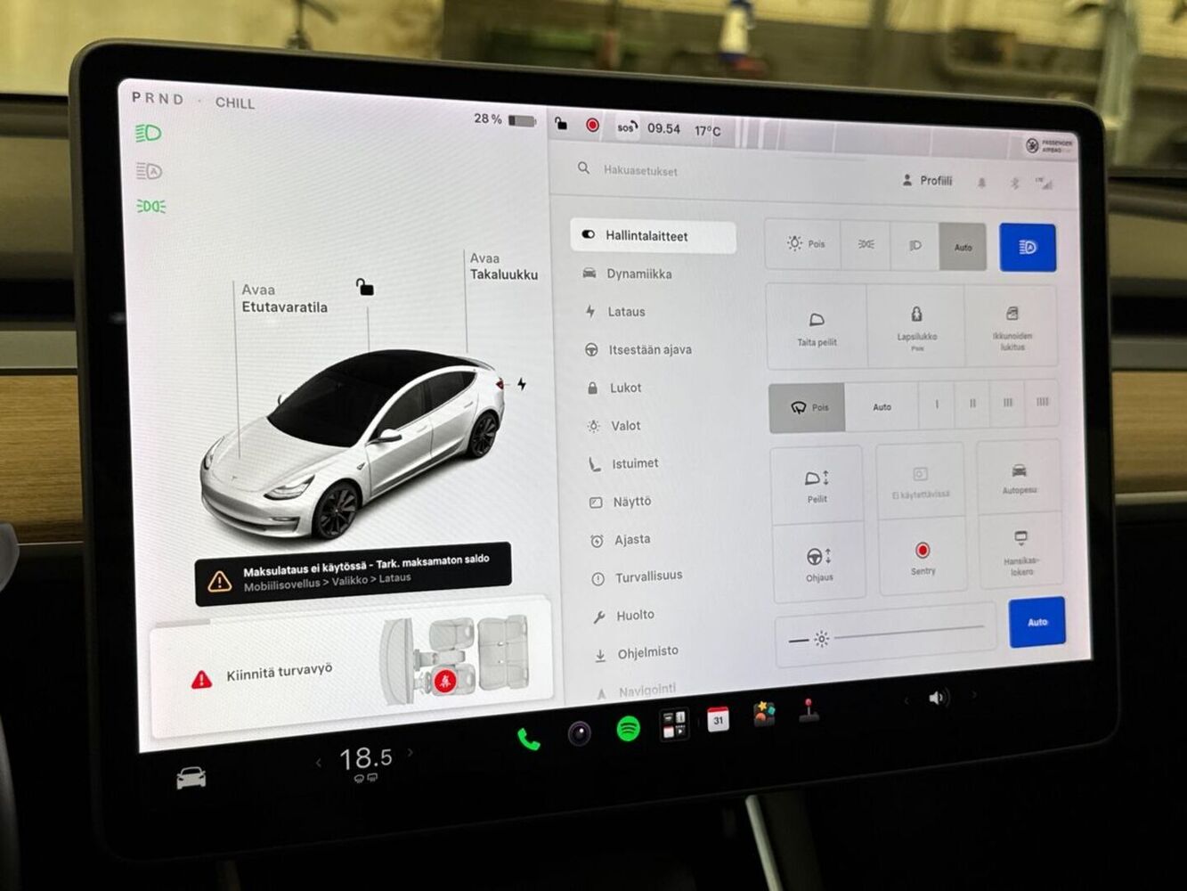 Tesla Model 3 vaihtoauto