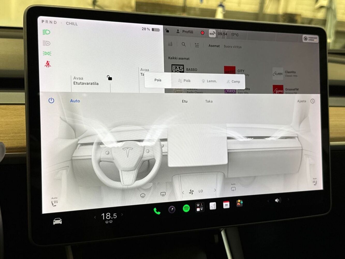 Tesla Model 3 vaihtoauto