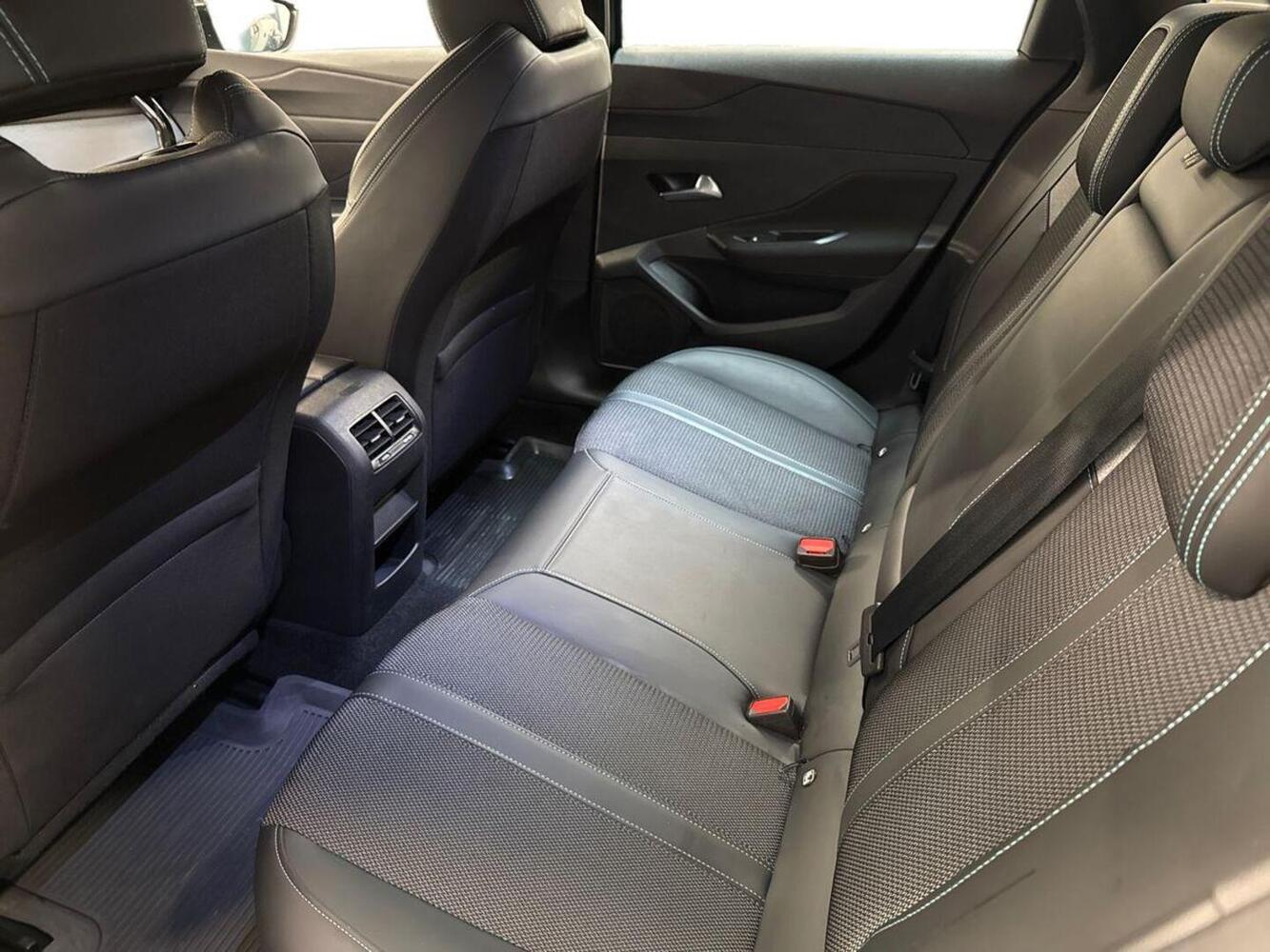 Peugeot 308 vaihtoauto