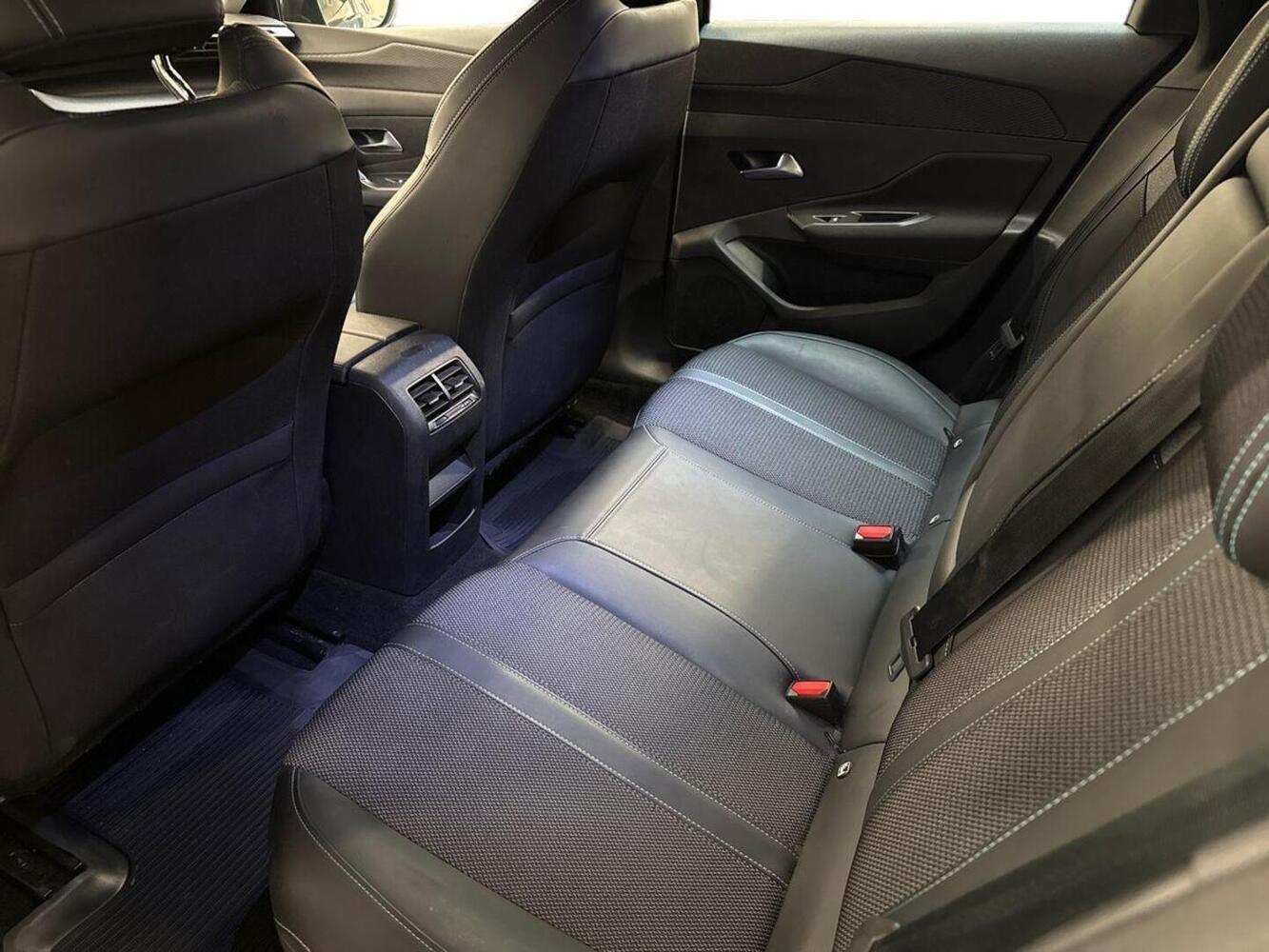 Peugeot 308 vaihtoauto