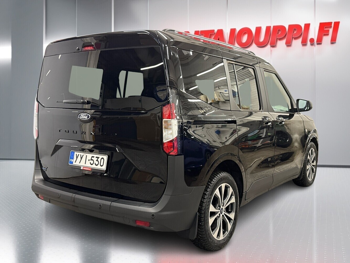 Ford Tourneo Courier vaihtoauto
