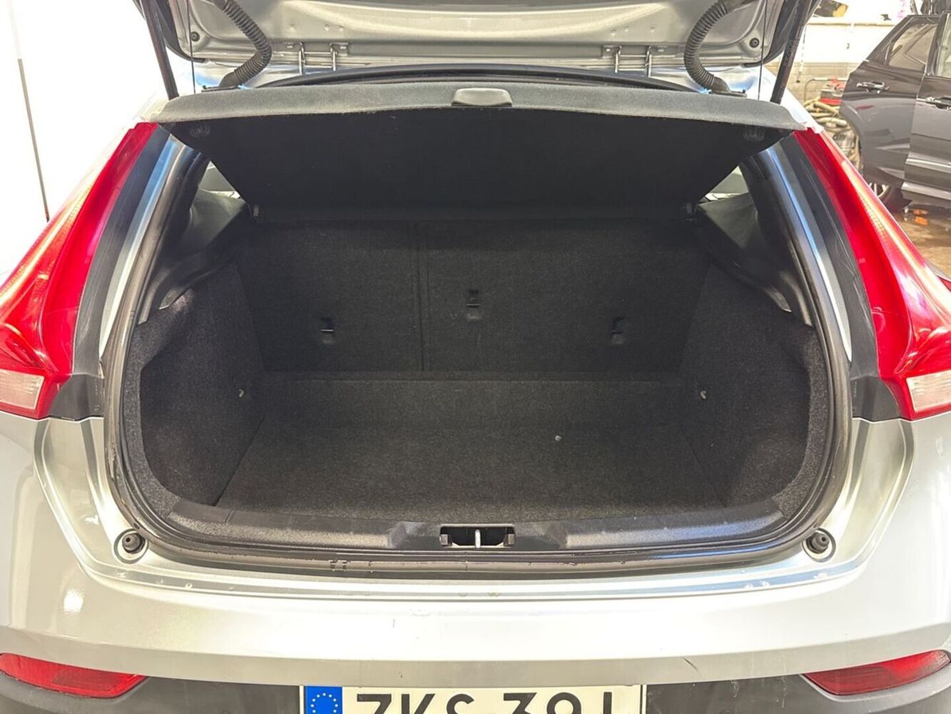 Volvo V40 Cross Country vaihtoauto