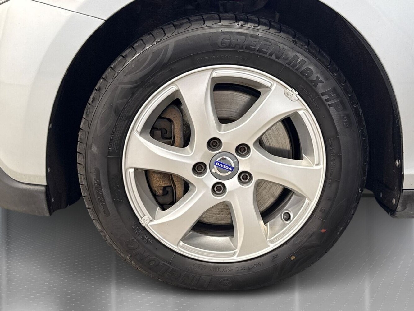 Volvo V40 Cross Country vaihtoauto