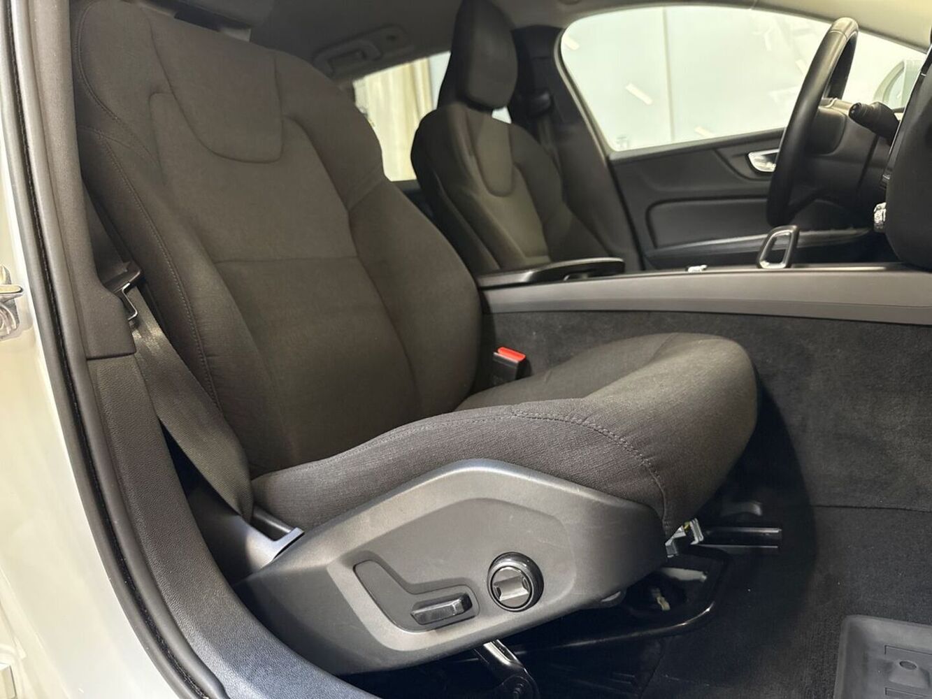 Volvo V60 Cross Country vaihtoauto