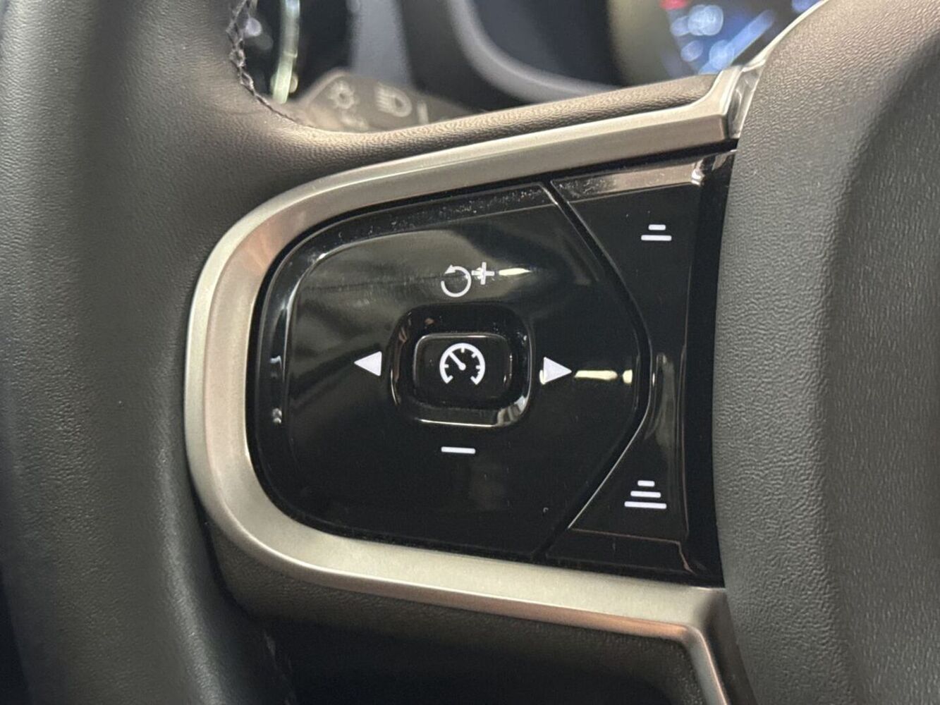 Volvo V60 Cross Country vaihtoauto