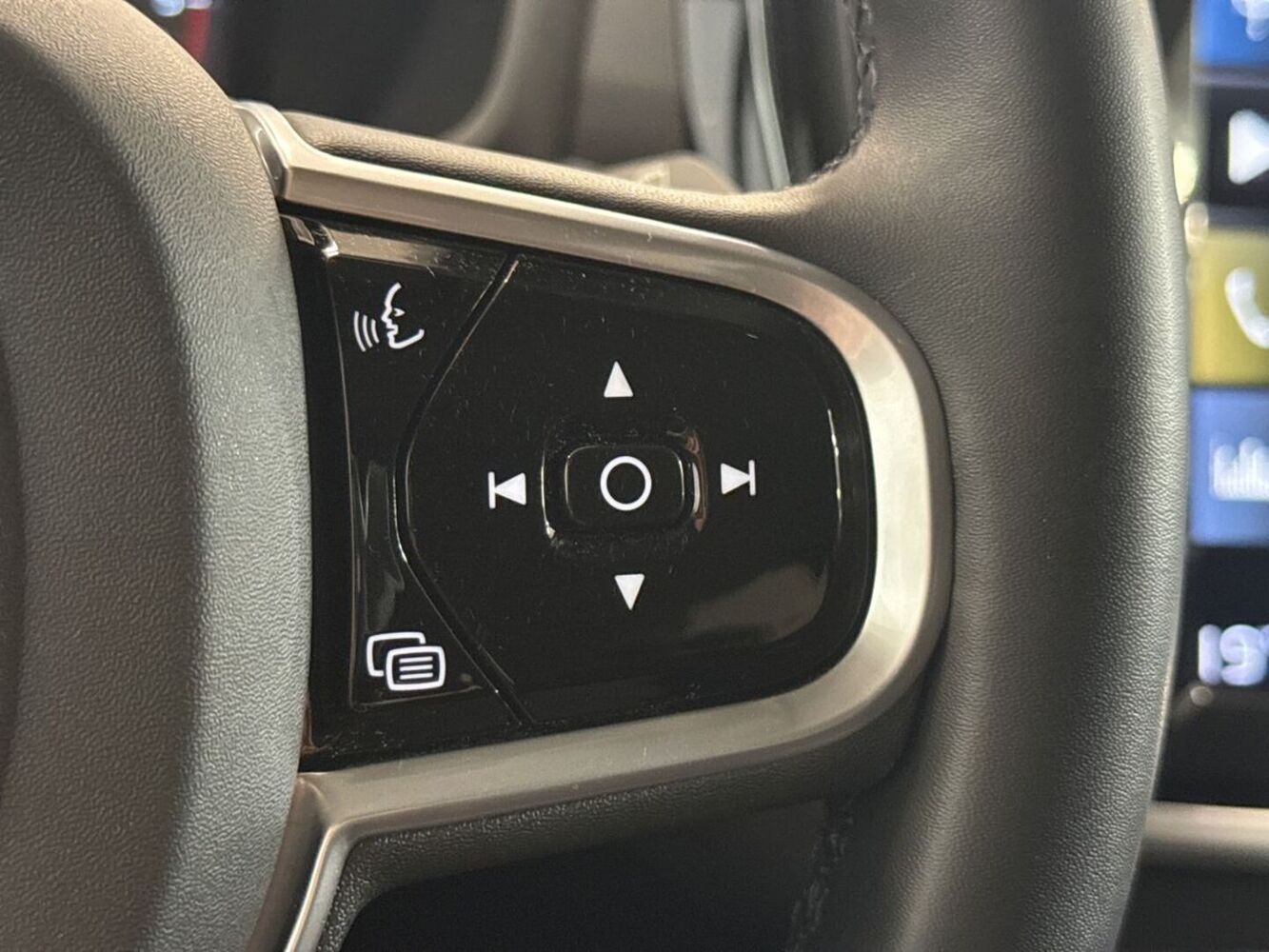 Volvo V60 Cross Country vaihtoauto