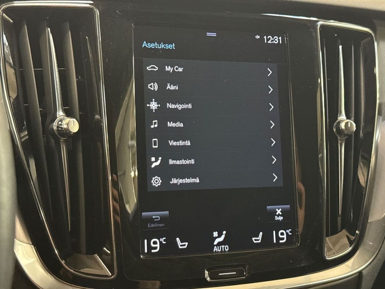 Volvo V60 Cross Country vaihtoauto