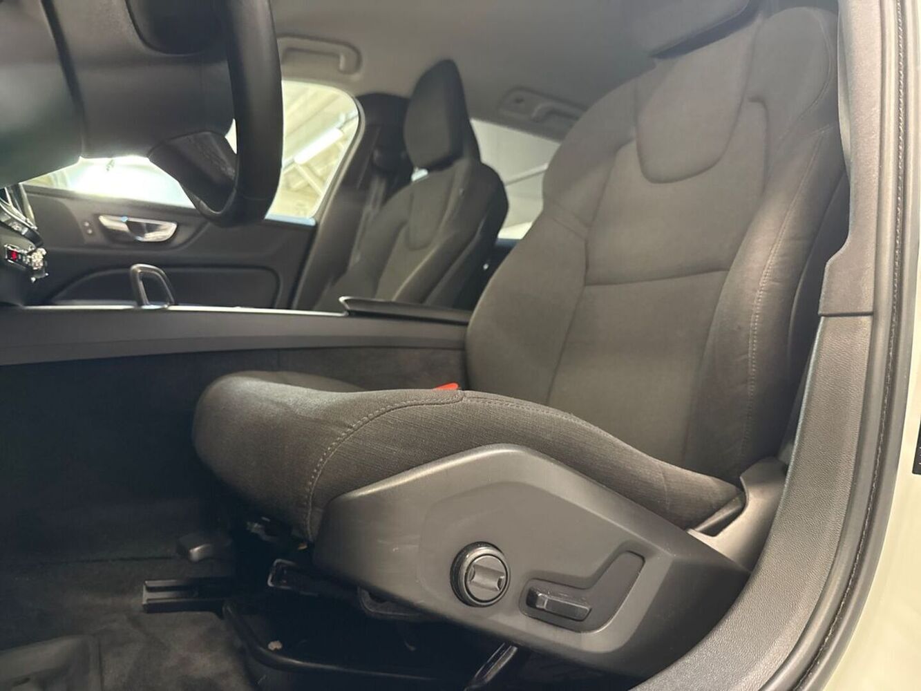 Volvo V60 Cross Country vaihtoauto