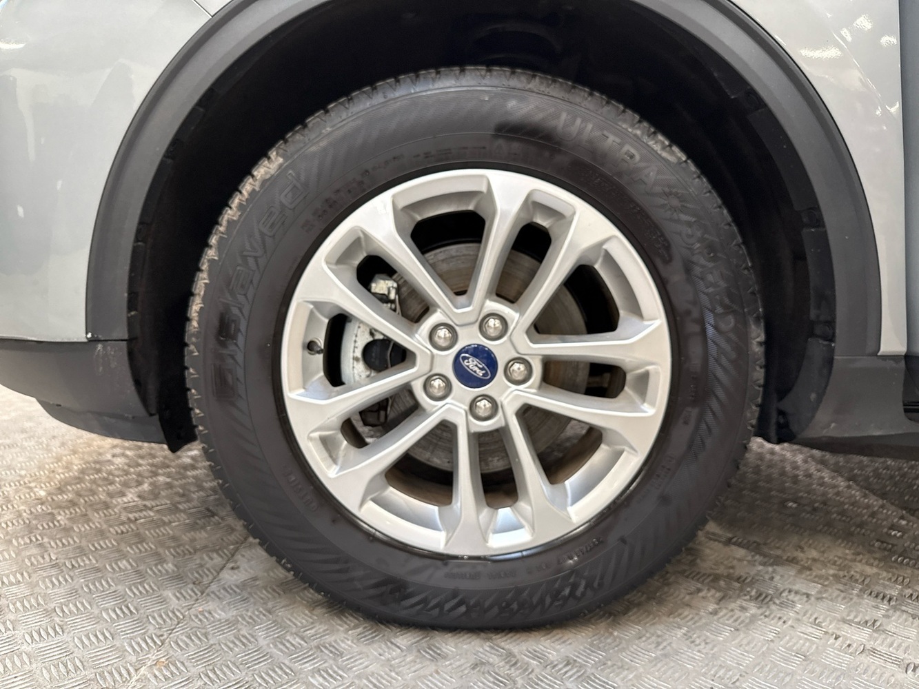 Ford Kuga vaihtoauto