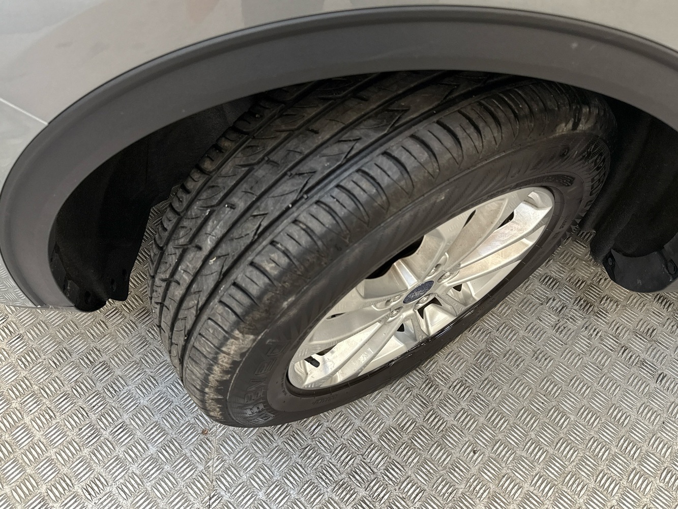 Ford Kuga vaihtoauto