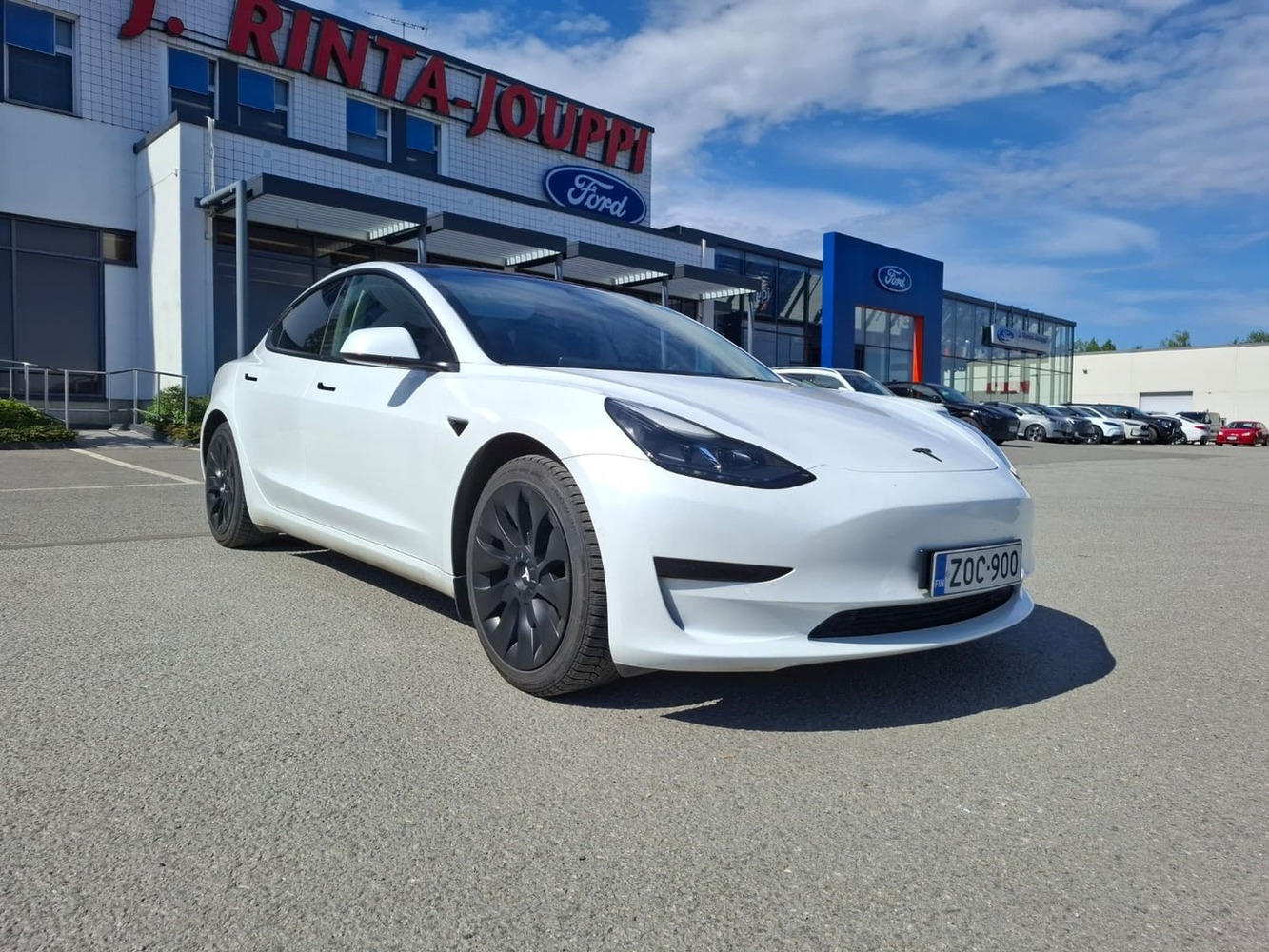 Tesla Model 3 vaihtoauto