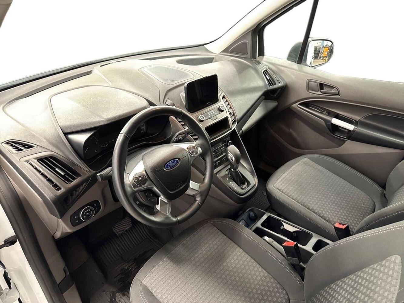 Ford Transit Connect vaihtoauto