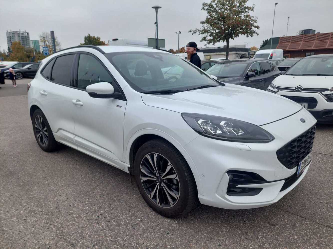 Ford Kuga vaihtoauto