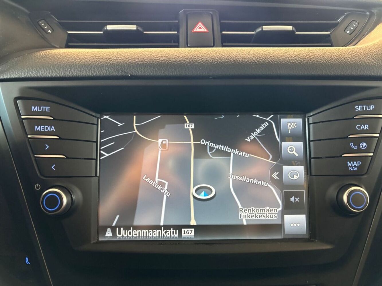 Toyota Avensis vaihtoauto