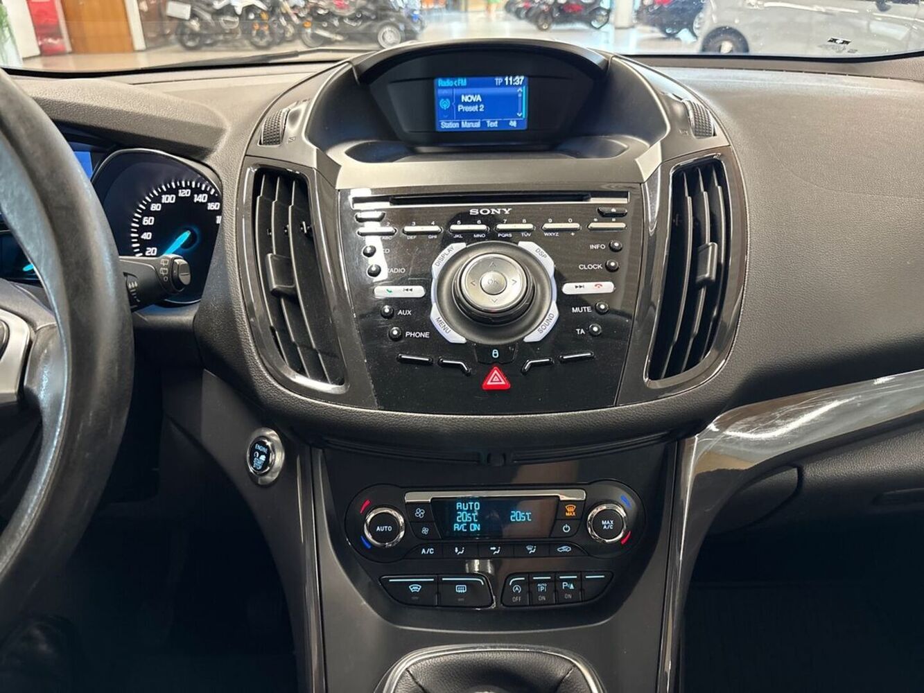 Ford Kuga vaihtoauto