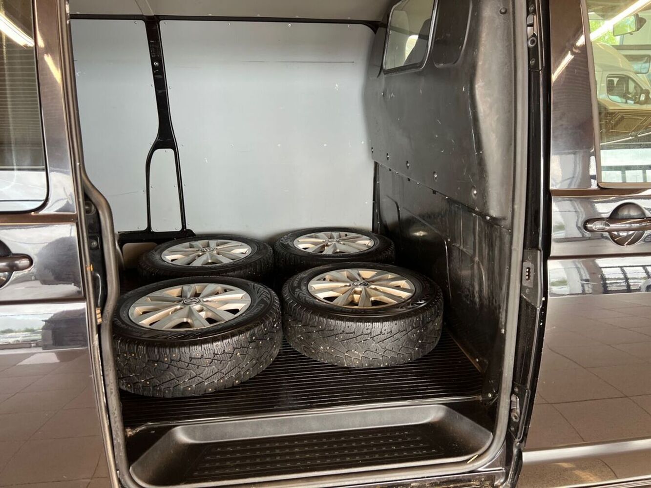 Volkswagen Transporter vaihtoauto