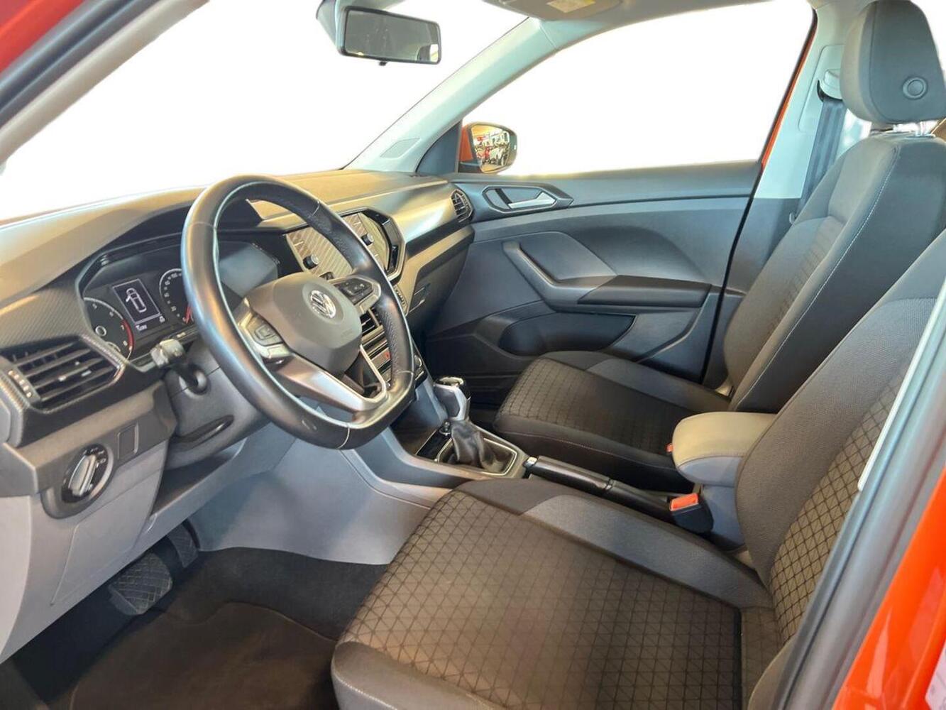 Volkswagen T-Cross vaihtoauto