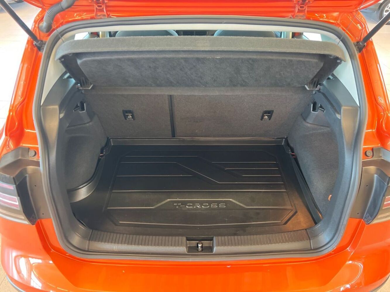 Volkswagen T-Cross vaihtoauto