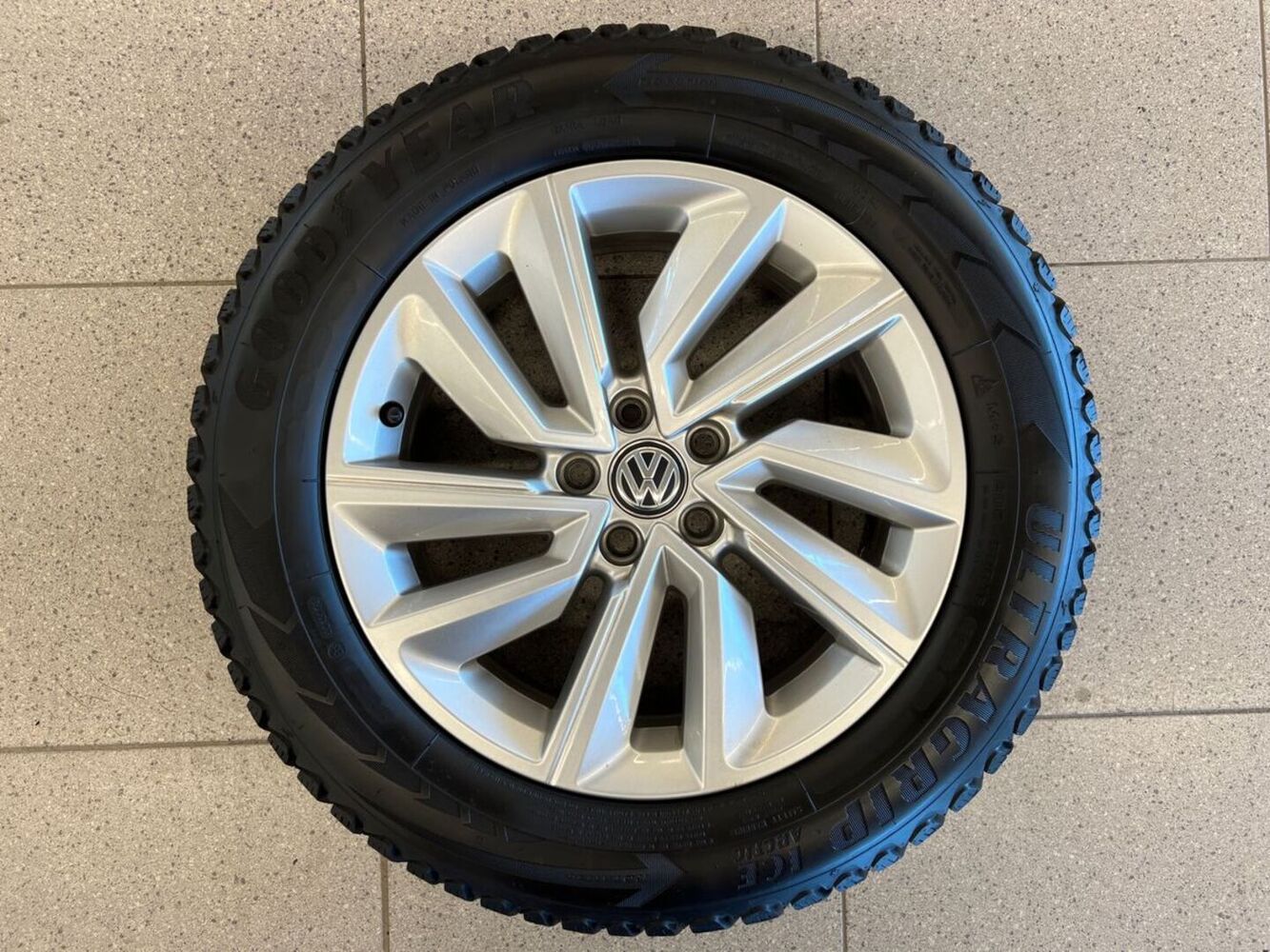Volkswagen T-Cross vaihtoauto