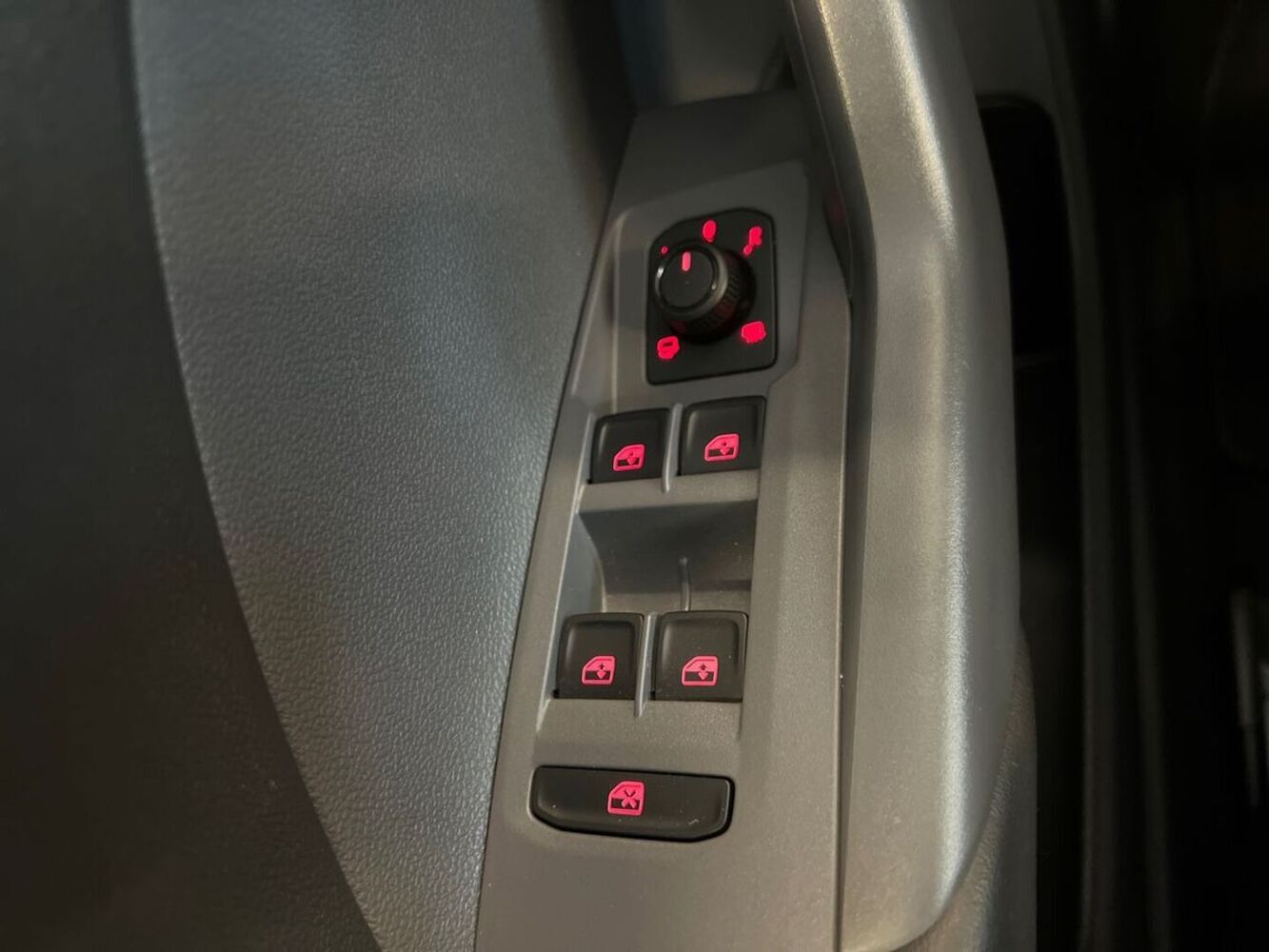 Volkswagen T-Cross vaihtoauto