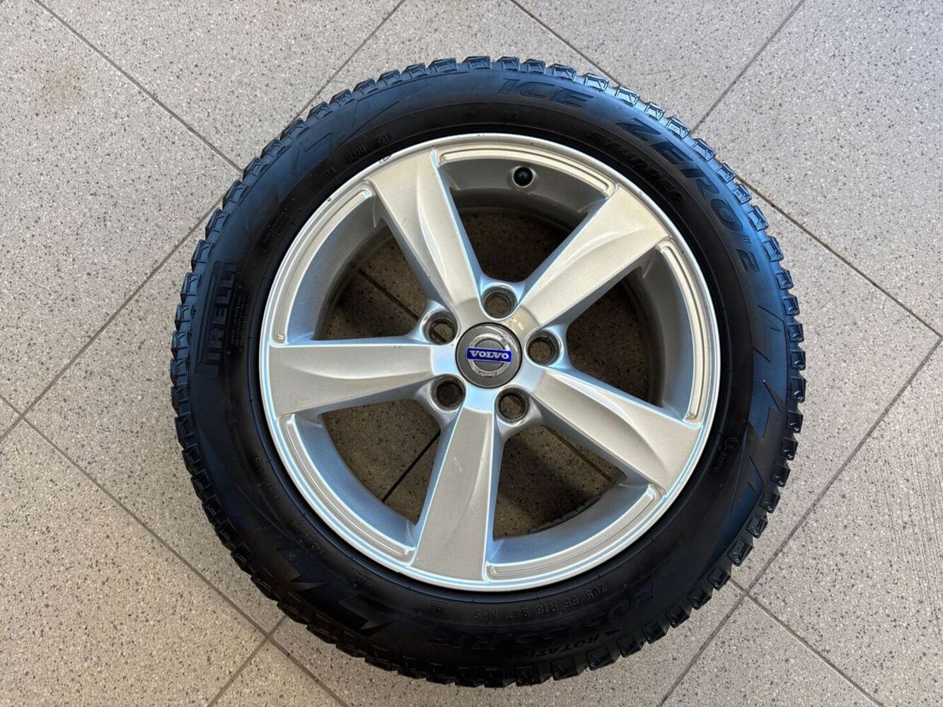 Volvo V40 vaihtoauto