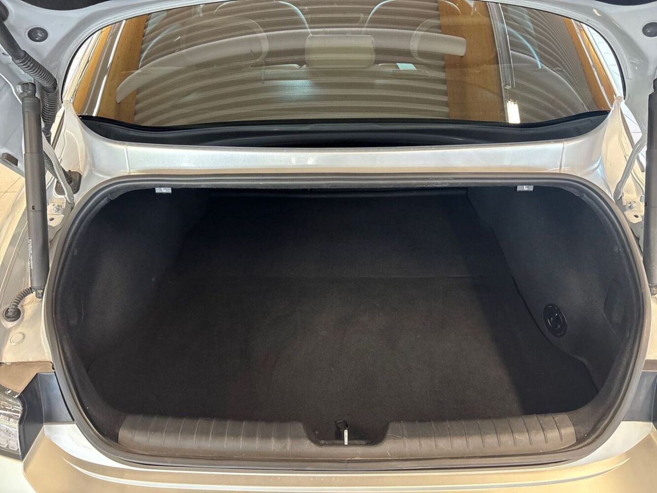 Hyundai IONIQ 6 vaihtoauto
