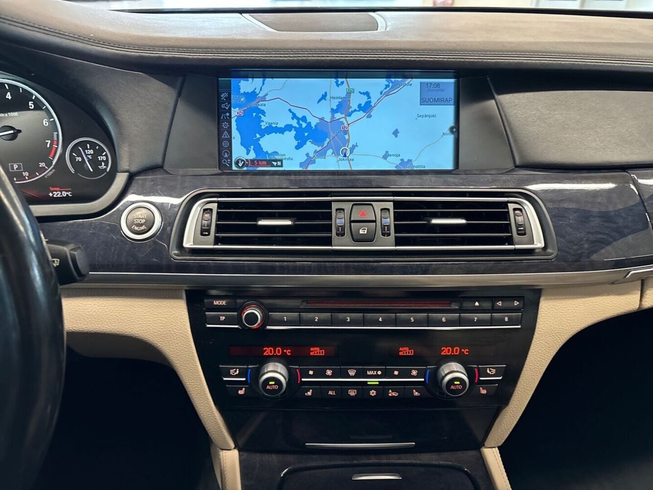 BMW 750 vaihtoauto