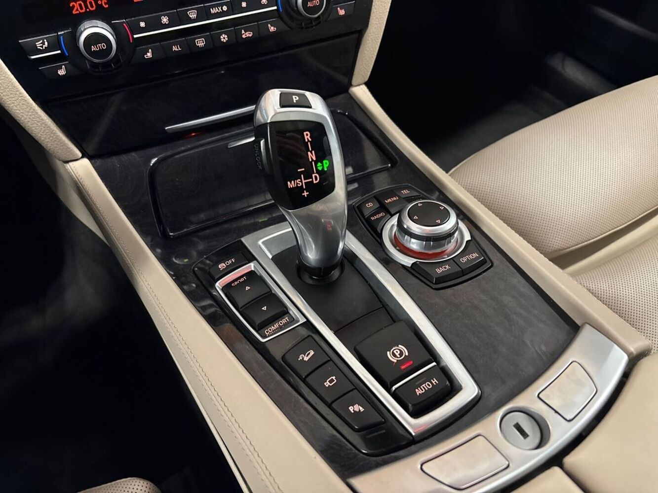 BMW 750 vaihtoauto