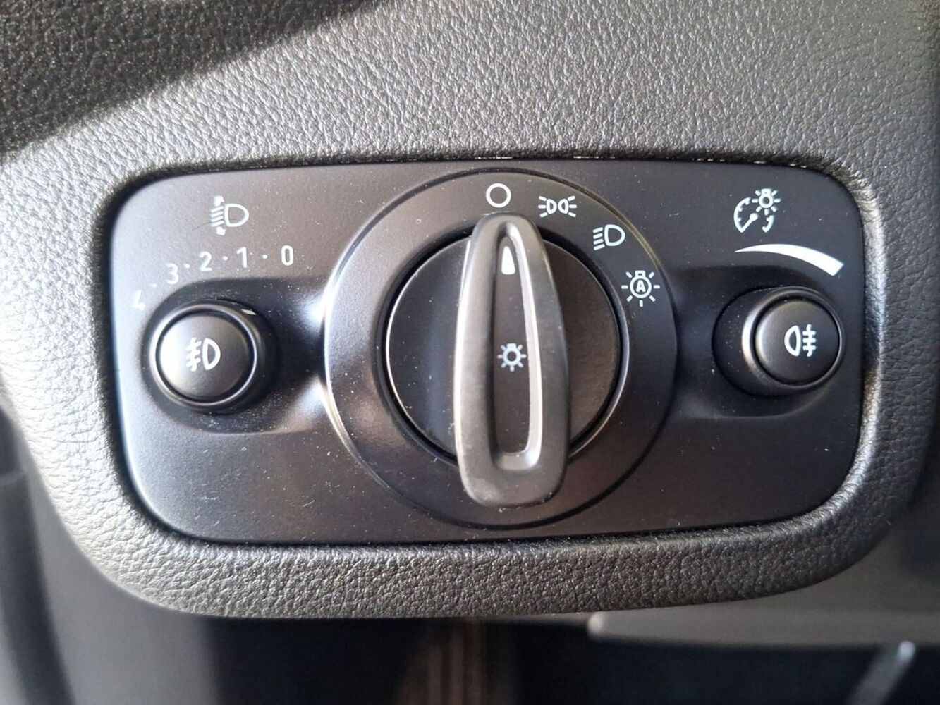 Ford C-MAX vaihtoauto