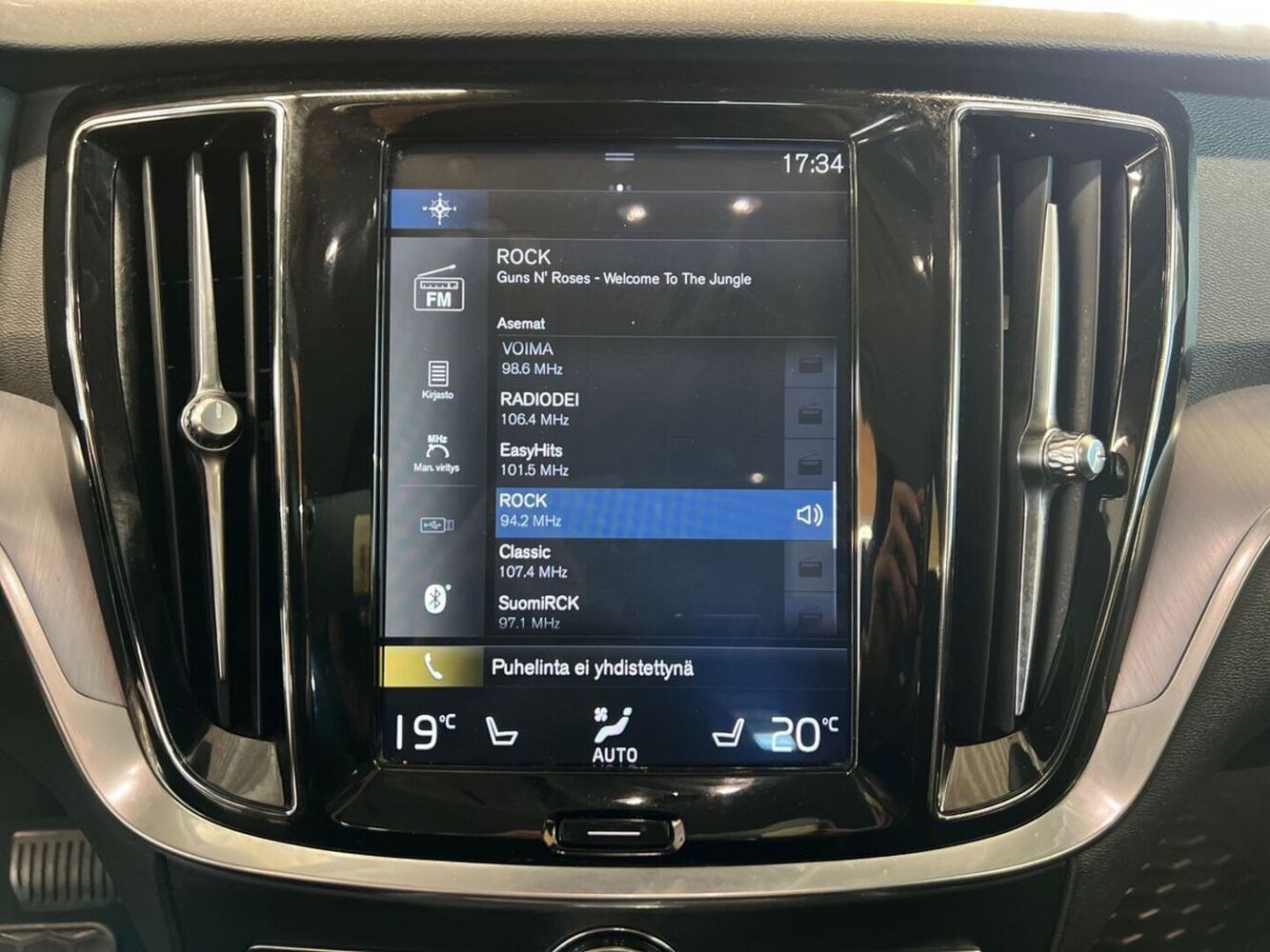 Volvo V60 vaihtoauto