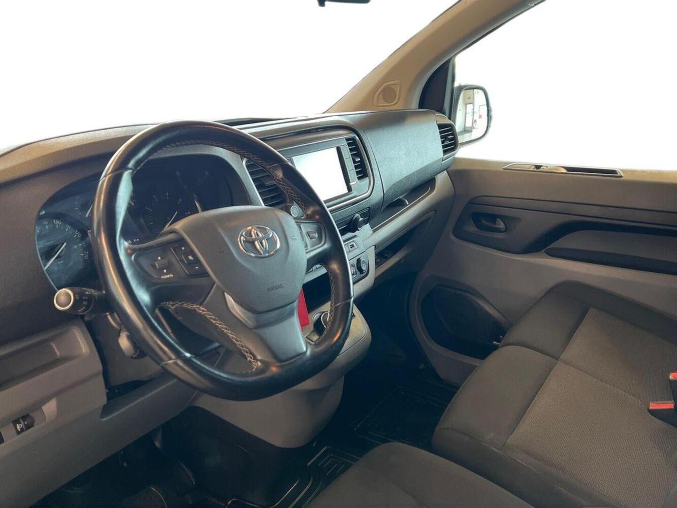 Toyota Proace vaihtoauto