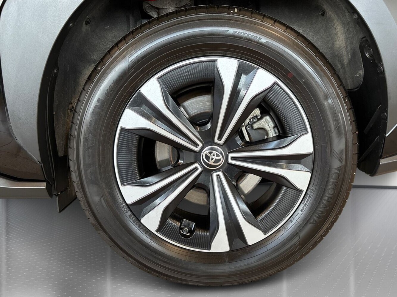 Toyota bZ4X vaihtoauto