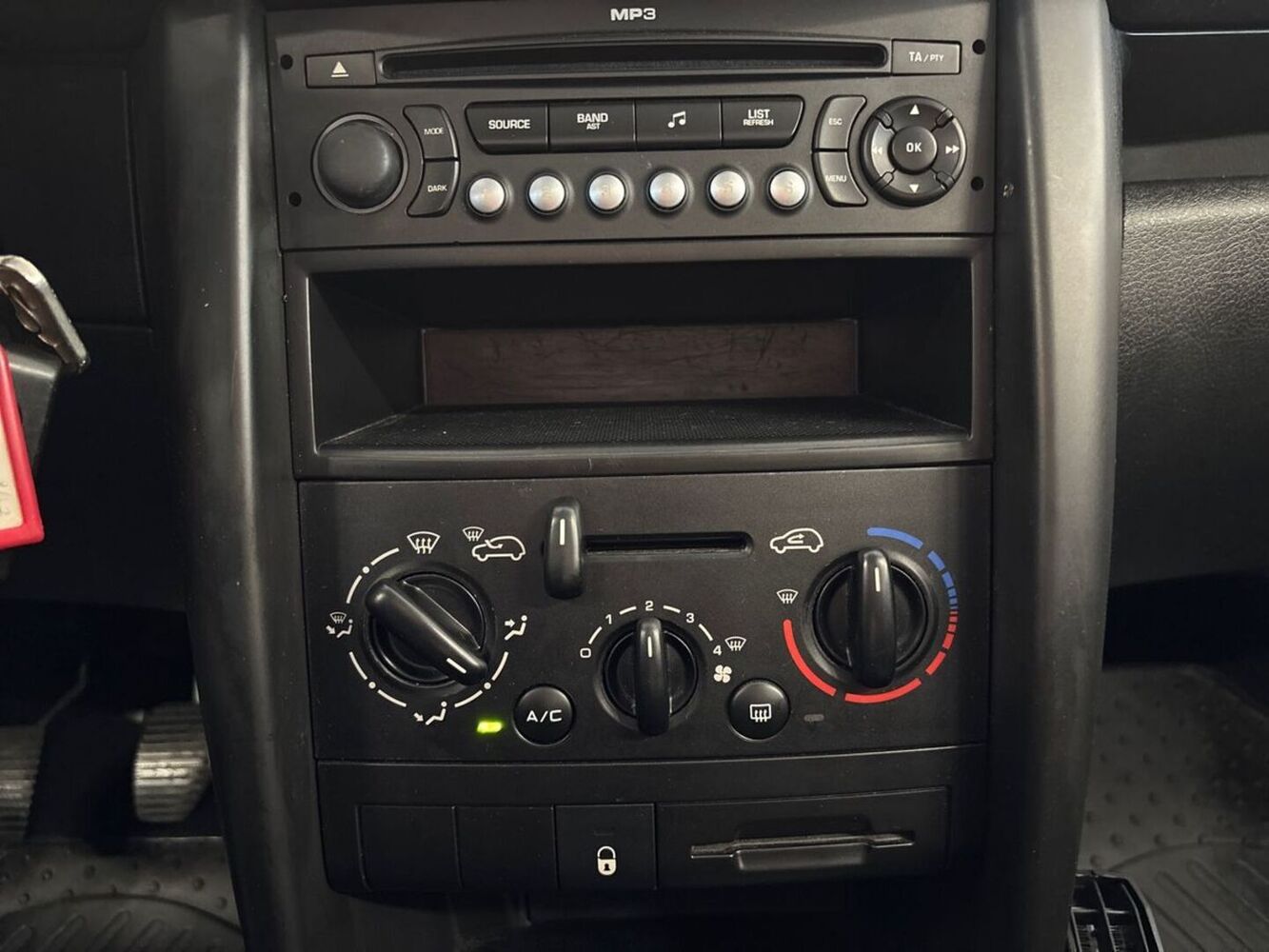 Peugeot 207 vaihtoauto