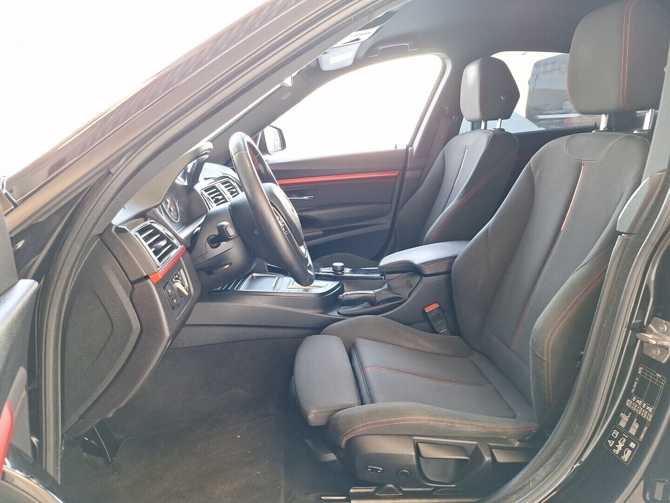 BMW 320 vaihtoauto