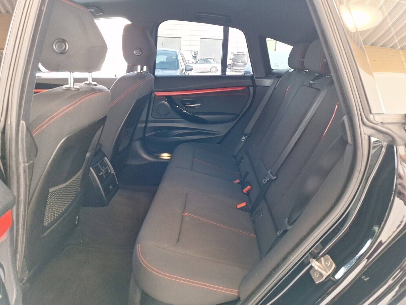 BMW 320 vaihtoauto