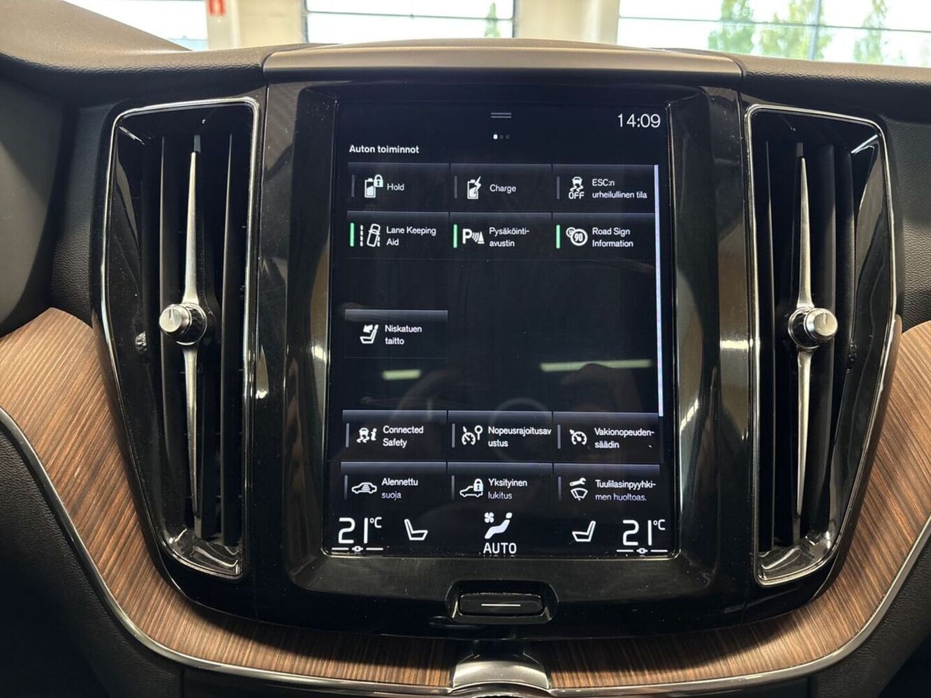 Volvo XC60 vaihtoauto